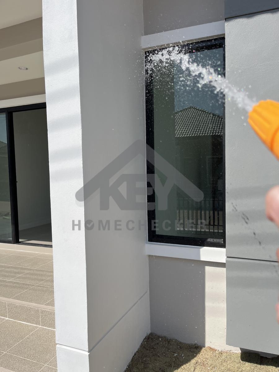 งานเทสน้ำ ประตูหน้าต่าง