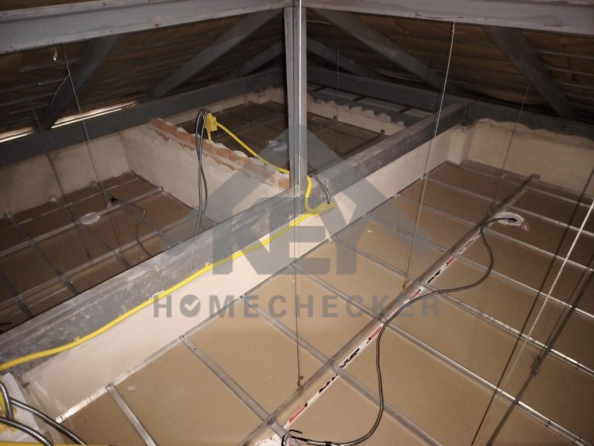 งานตรวจสอบหลังคา