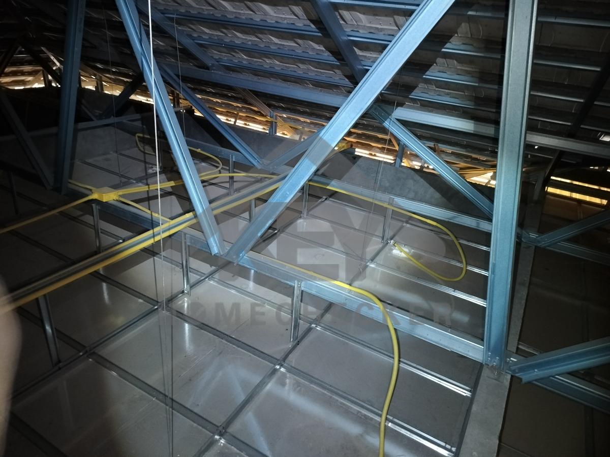 งานฝ้าชายคาและโครงฝ้า