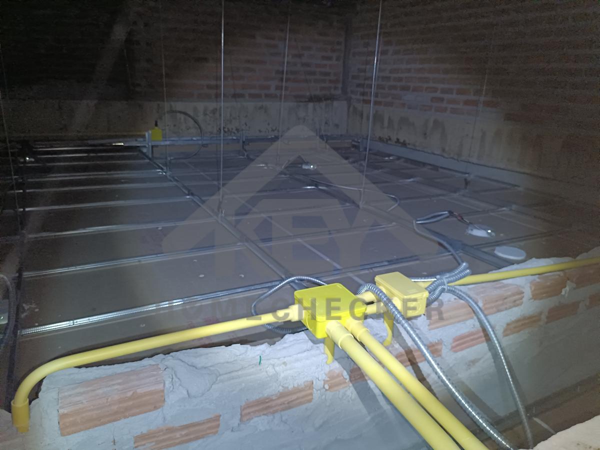 งานฝ้าชายคาและโครงฝ้า